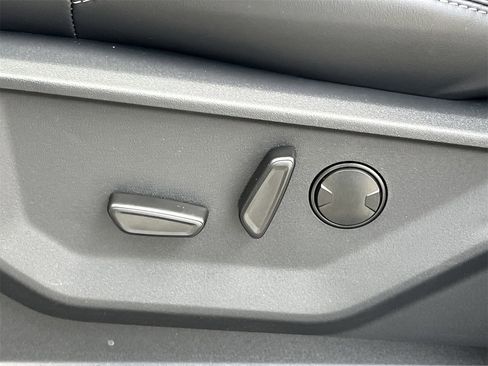 New 2025 Ford Expedition Max Platinum w/ Stealth Performance Package image 19