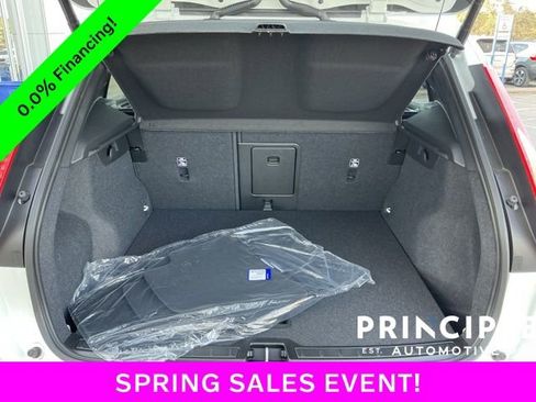 New 2026 Volvo XC40 B5 Core image 13