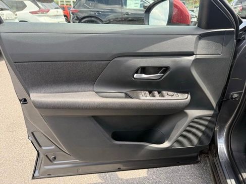 New 2025 Nissan Kicks SV image 10