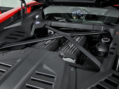 Used 2020 Lamborghini Huracan EVO AWD/4WD image 13