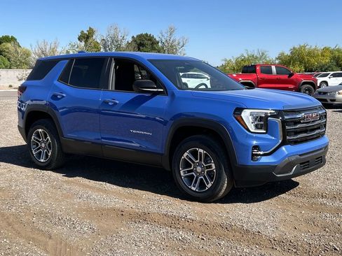 New 2026 GMC Terrain Elevation w/ Technology Package II image 2