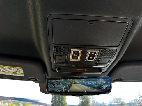 Used 2020 Land Rover Defender 110 X image 30