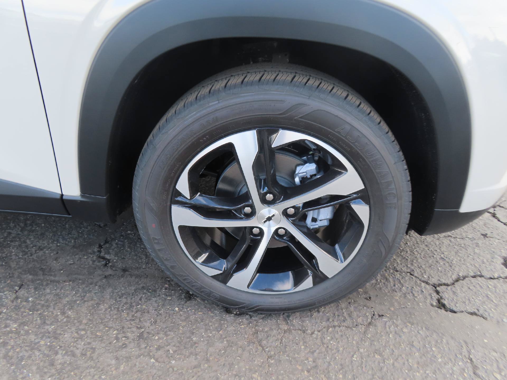 New 2026 Chevrolet Trax RS w/ Driver Confidence Package FWD image 10