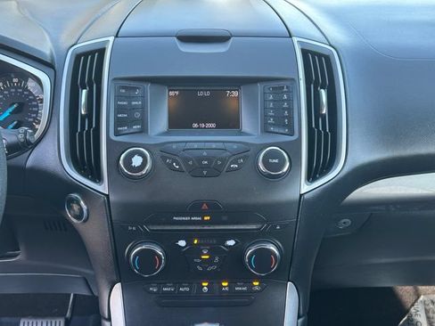 Used 2016 Ford Edge SEL AWD/4WD image 12