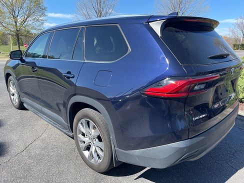 Used 2024 Toyota Grand Highlander Limited image 8