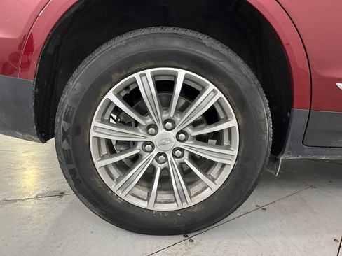 Used 2018 Cadillac XT5 Luxury image 18