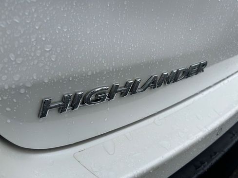 Used 2018 Toyota Highlander AWD V6 image 32