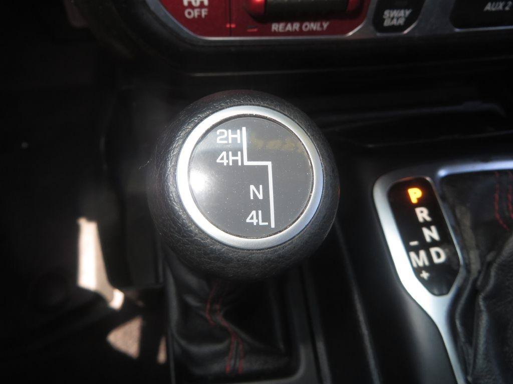 Used 2020 Jeep Gladiator Rubicon w/ Cold Weather Group AWD/4WD image 21