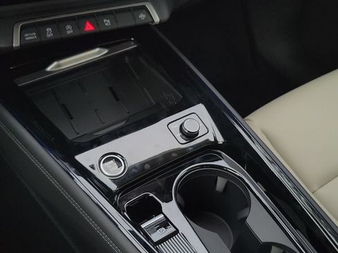 New 2026 Audi Q3 quattro 2.0T AWD/4WD image 14