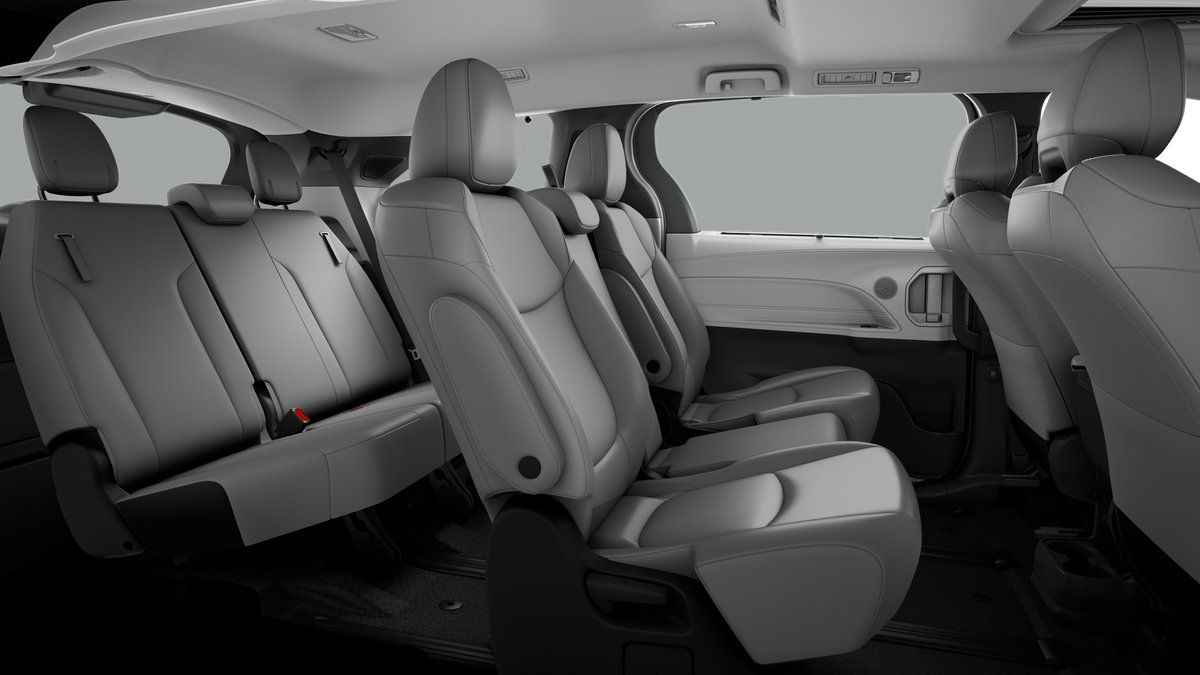 Certified 2026 Toyota Sienna XLE FWD image 51