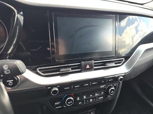 Used 2022 Kia Niro EX w/ Cold Weather Package image 11