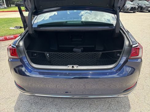 Used 2025 Lexus ES 300h w/ Premium Package FWD image 21