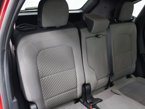 Used 2020 Ford Escape SE image 28