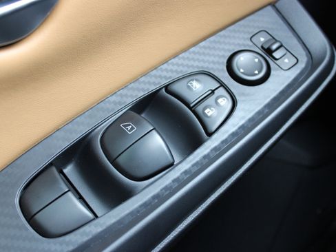 Certified 2024 Nissan Sentra SV w/ SV Premium Package image 20