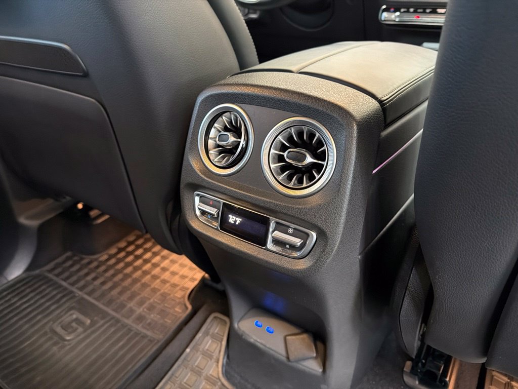 Used 2025 Mercedes-Benz G 550 image 32