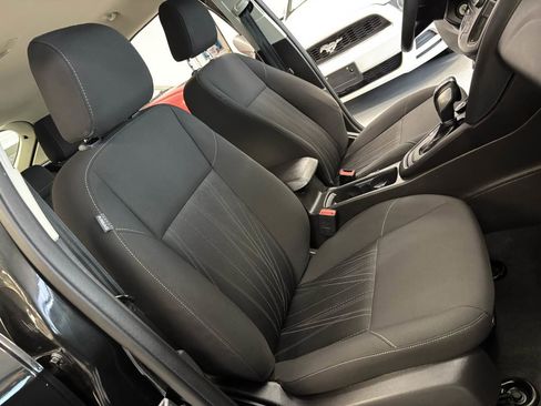 Used 2015 Ford Focus SE image 21