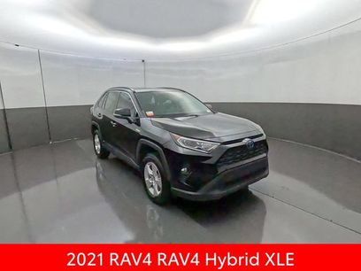 Used 2021 Toyota RAV4 XLE w/ Convenience Package