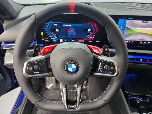 Used 2025 BMW M5 w/ Carbon Package AWD/4WD image 20