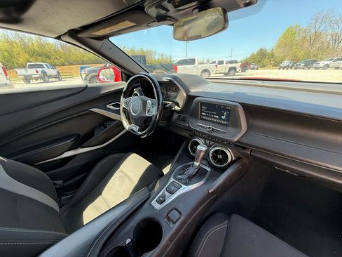 Used 2017 Chevrolet Camaro LT w/ RS Package image 7