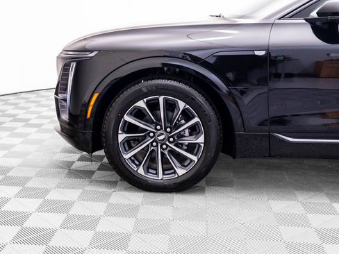 New 2026 Cadillac Lyriq Sport w/ LPO, Floor Liner Package AWD/4WD image 34