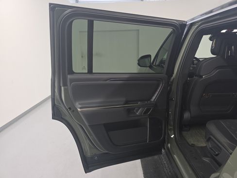 Used 2023 Rivian R1S Launch Edition AWD/4WD image 17