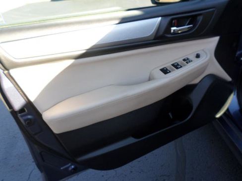 Used 2017 Subaru Legacy 2.5i Premium image 27