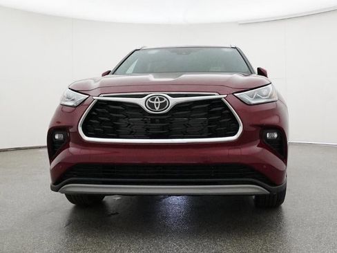 New 2026 Toyota Highlander Platinum AWD/4WD image 31