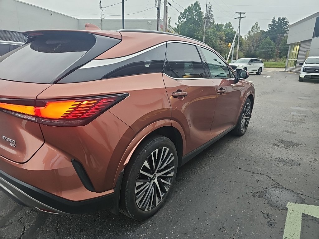 Used 2023 Lexus RX 350 Premium Plus w/ Accessory Package (Z1) AWD/4WD image 2