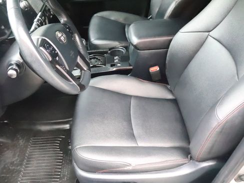 Used 2019 Toyota 4Runner TRD Off-Road Premium AWD/4WD image 25