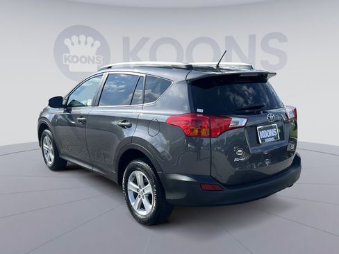 Used 2013 Toyota RAV4 XLE AWD/4WD image 4