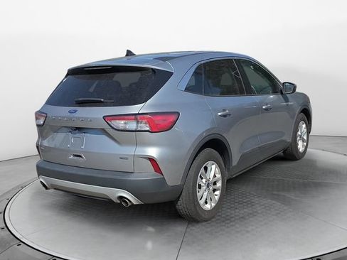 Used 2021 Ford Escape SE FWD image 3