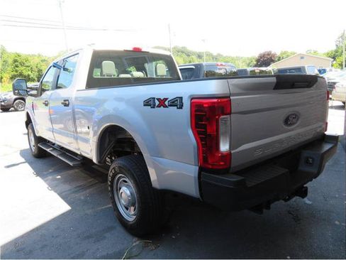Used 2017 Ford F250 XL w/ Snow Plow Prep Package AWD/4WD image 18