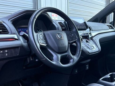 Used 2024 Honda Odyssey Sport image 12