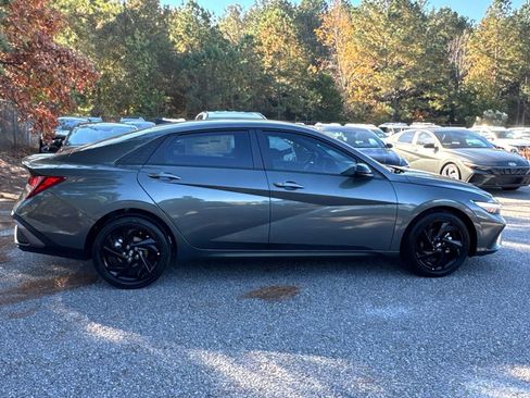 New 2026 Hyundai Elantra Sport image 6