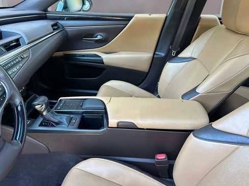 Used 2020 Lexus ES 350 w/ Premium Package FWD image 22