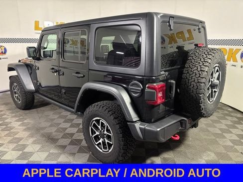 Used 2024 Jeep Wrangler Unlimited Rubicon w/ Convenience Group AWD/4WD image 5