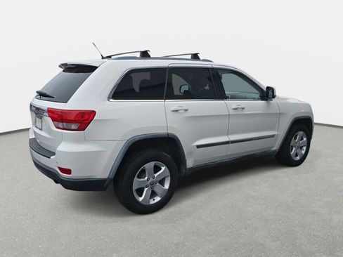 Used 2011 Jeep Grand Cherokee Laredo image 5