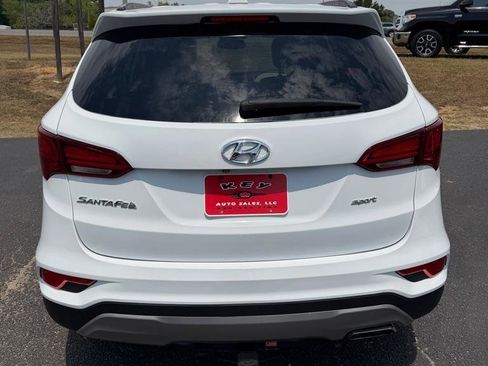 Used 2017 Hyundai Santa Fe Sport FWD image 3