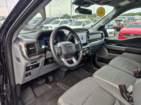 Used 2025 Ford F150 XLT w/ Equipment Group 301A Standard AWD/4WD image 16
