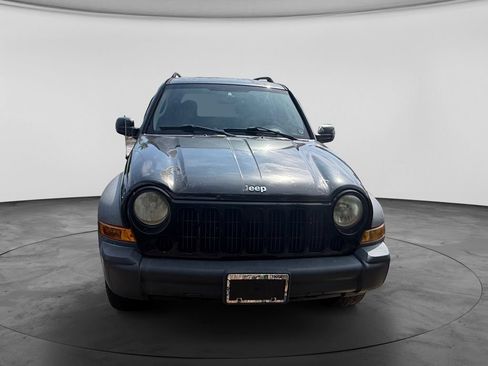 Used 2007 Jeep Liberty Sport AWD/4WD image 2