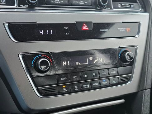 Used 2016 Hyundai Sonata SE image 22