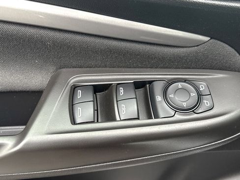 Used 2022 Chevrolet Bolt EUV LT image 17