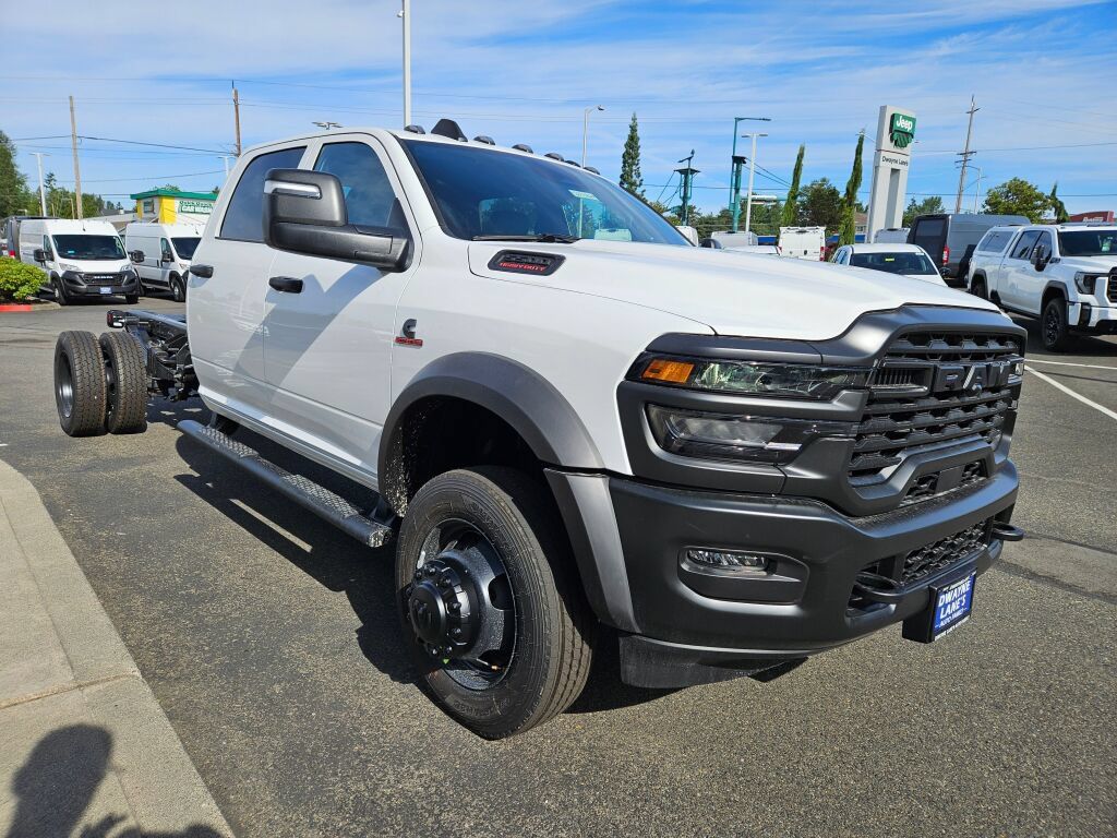 New 2026 RAM 5500 Tradesman AWD/4WD image 6