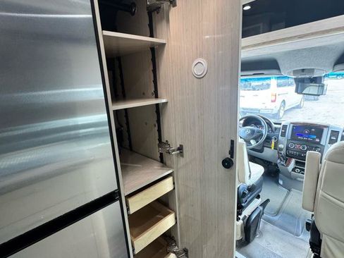 Used 2015 Mercedes-Benz Sprinter 3500 image 42