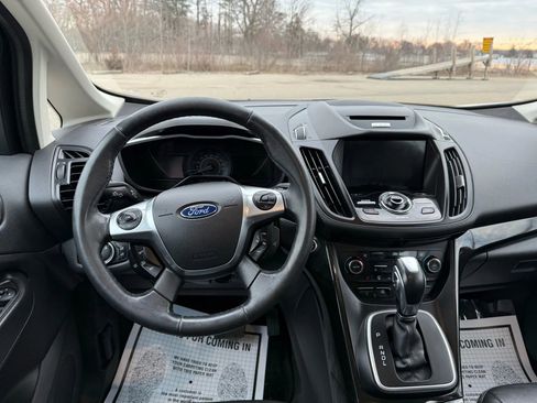 Used 2017 Ford C-MAX Titanium image 13