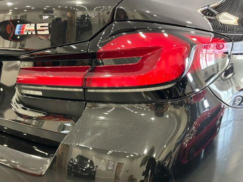 Used 2023 BMW M5 image 12