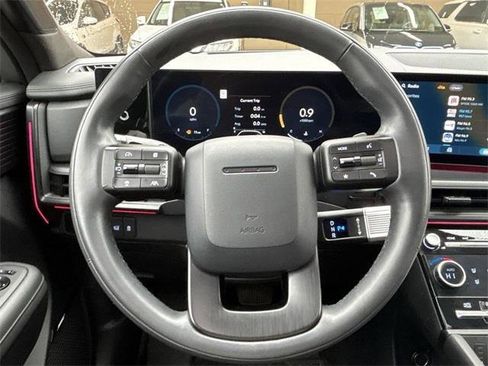 Used 2025 Hyundai Santa Fe Calligraphy image 14