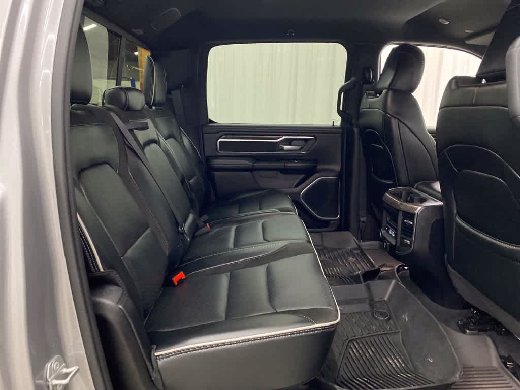 Used 2025 RAM 1500 Laramie w/ Sport Appearance Package AWD/4WD image 17