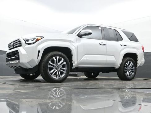 Used 2025 Toyota 4Runner Limited w/ Tow Technology Package image 27