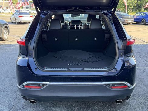Used 2021 Toyota Venza XLE w/ Softex Package AWD/4WD image 8